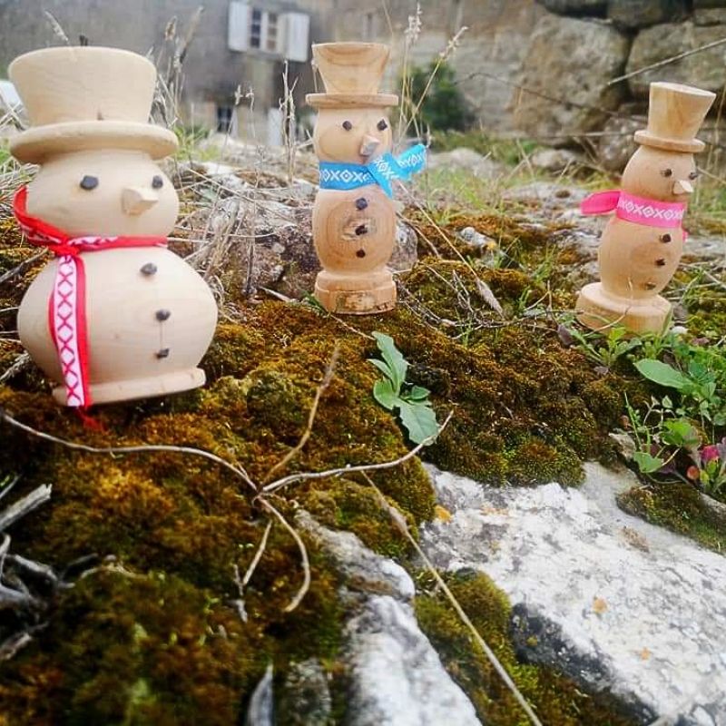 créations en bois artisanales réalisées au tour à bois 